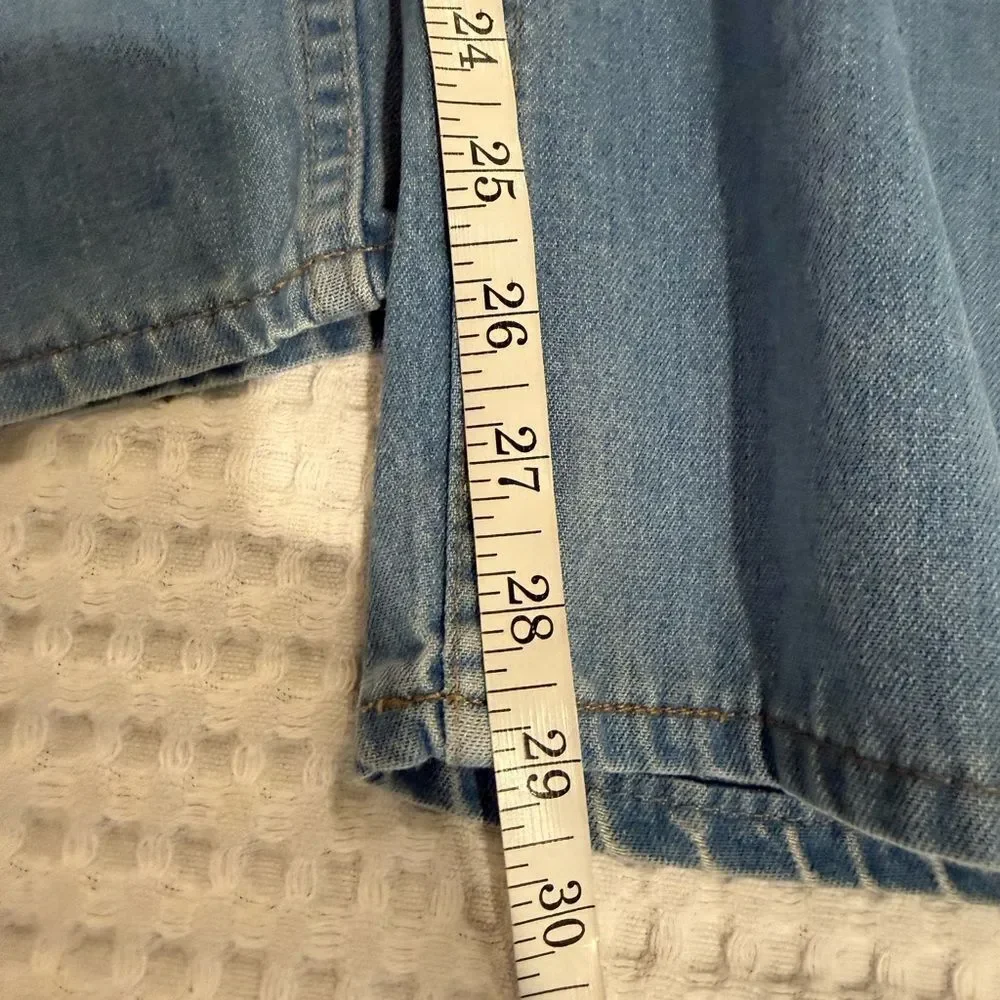 Levi's Light Blue Relaxed Jeans